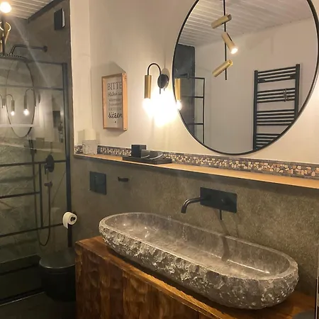 Zu Jeddelohs & -adult Friendly 4*