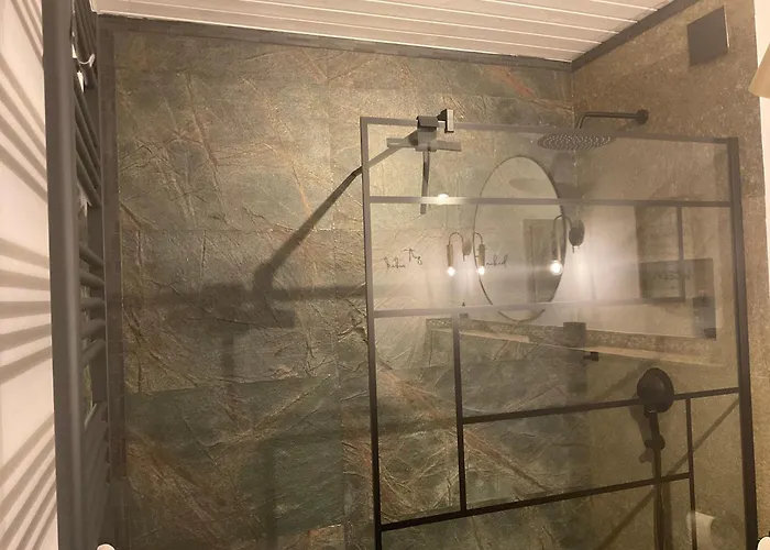 Zu Jeddelohs & -adult Friendly Apartmanhotel Gladenbach