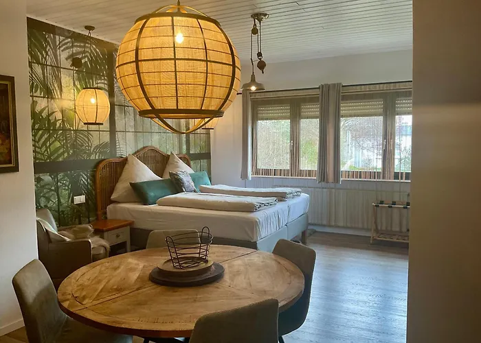 Zu Jeddelohs & -adult Friendly Apartmanhotel Gladenbach