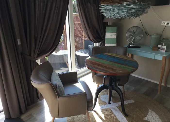 Zu Jeddelohs & -adult Friendly